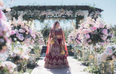 Luxury Floral Mandap with Indian Bride - Prashe